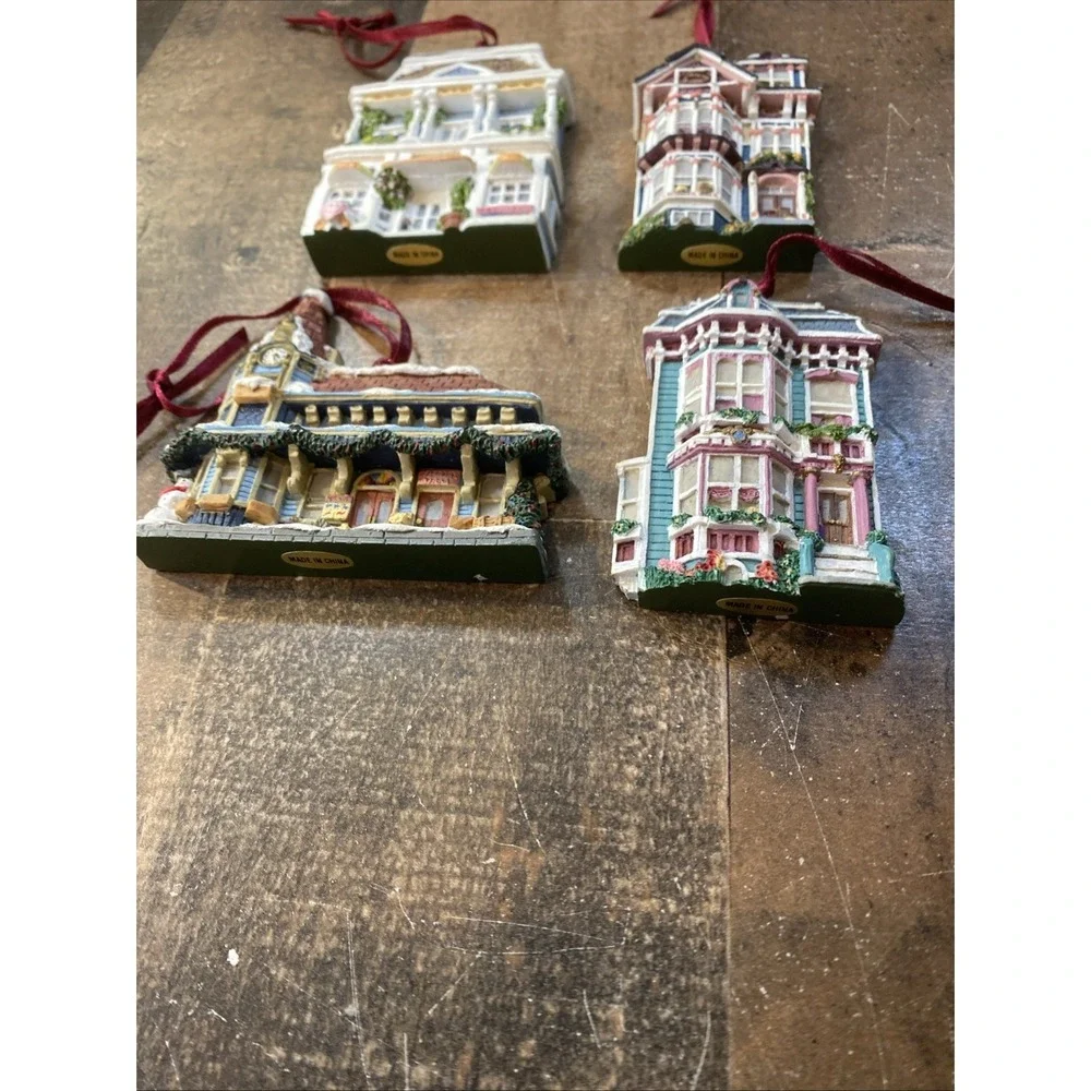Set of‎ 4 Vintage Victorian House 3D Ornaments Wall Hanging Hand Painted Resin
